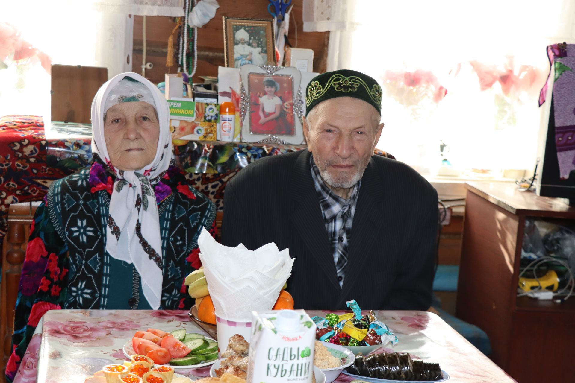 Зур Чынлы авылында яшәүче Лена Юсуп кызы Камалетдинова 90 яшьлек юбилеен билгеләп үтте