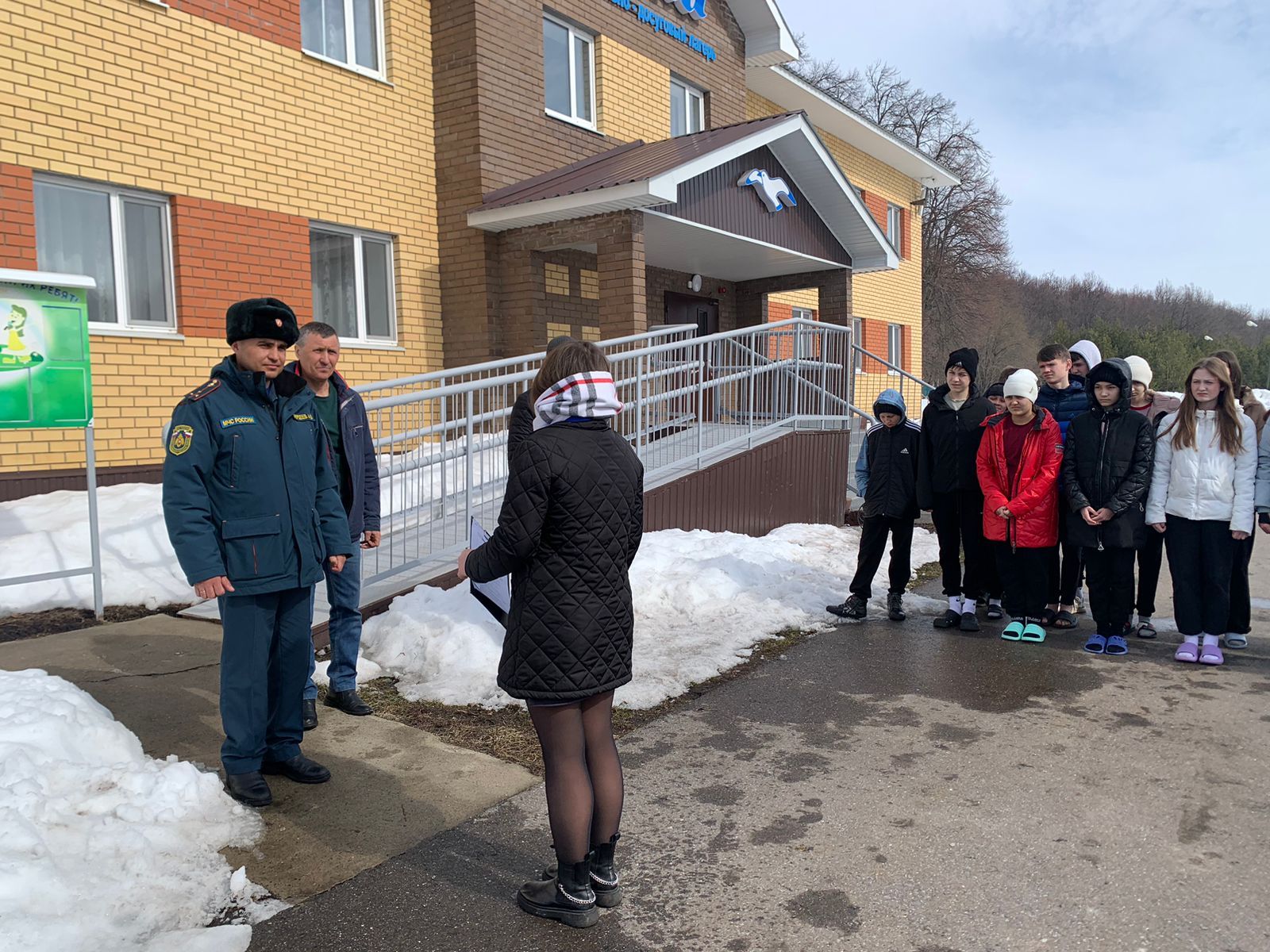 Сотрудники МЧС Дрожжановского района РТ провели эвакуацию и инструктаж в лагере «Чайка»