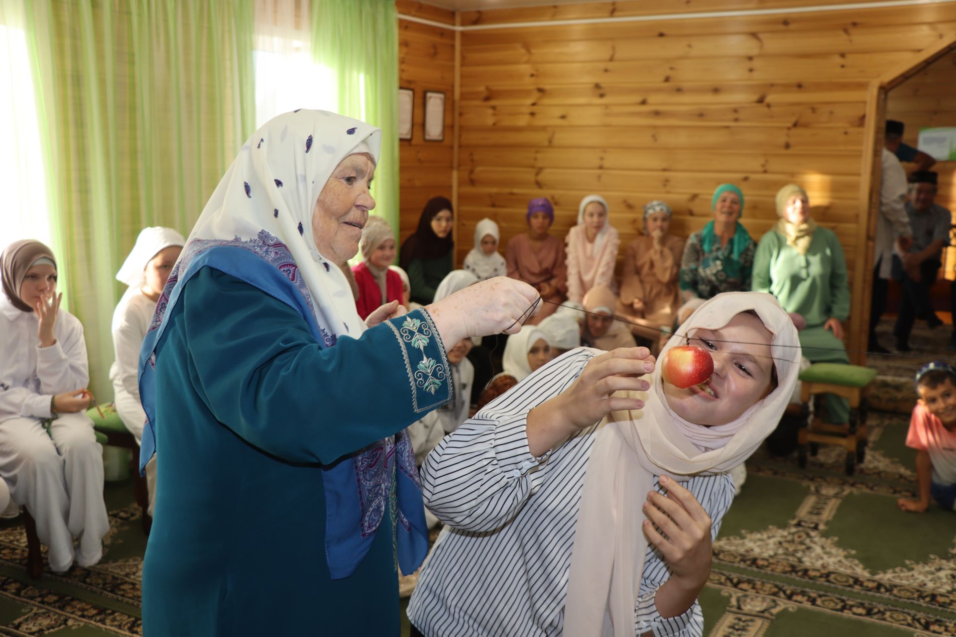 В мечети села Новое Дрожжаное организовали для детей Маулид-байрам