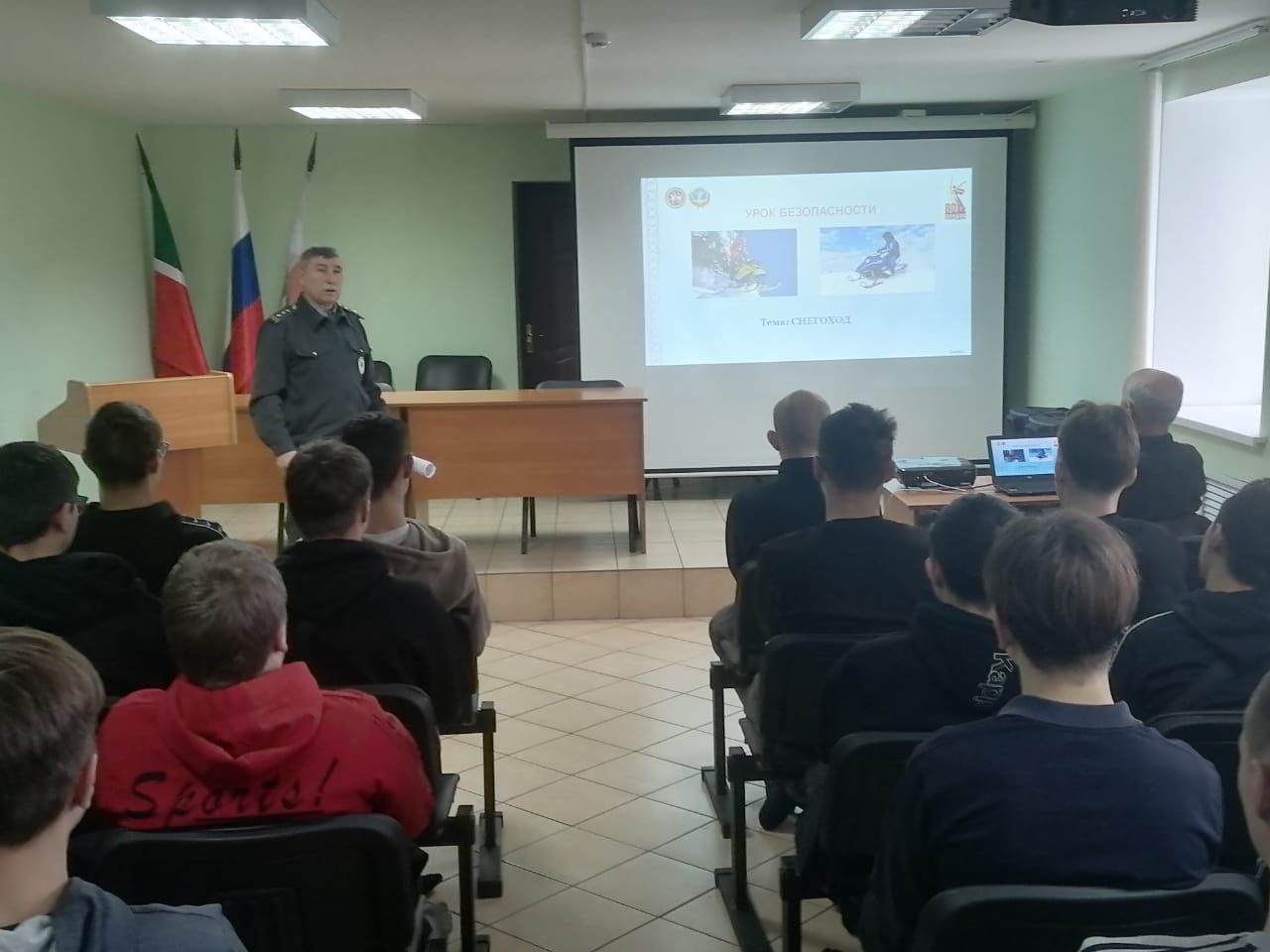 В «Дрожжановском техникуме отраслевых технологий» прошел «Урок безопасности»