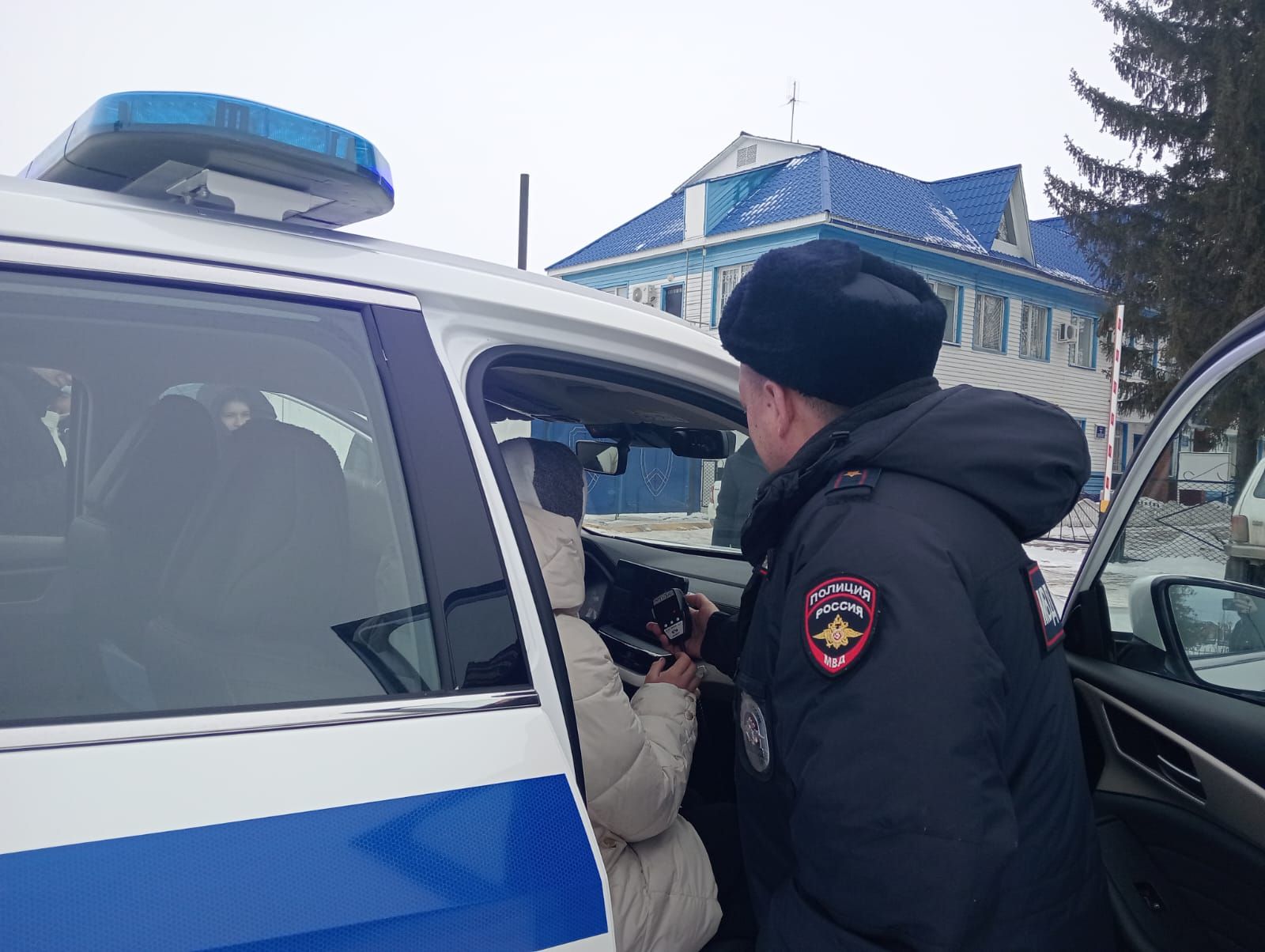Учащиеся Стародрожжановской СОШ №1 побывали в гостях у полицейских