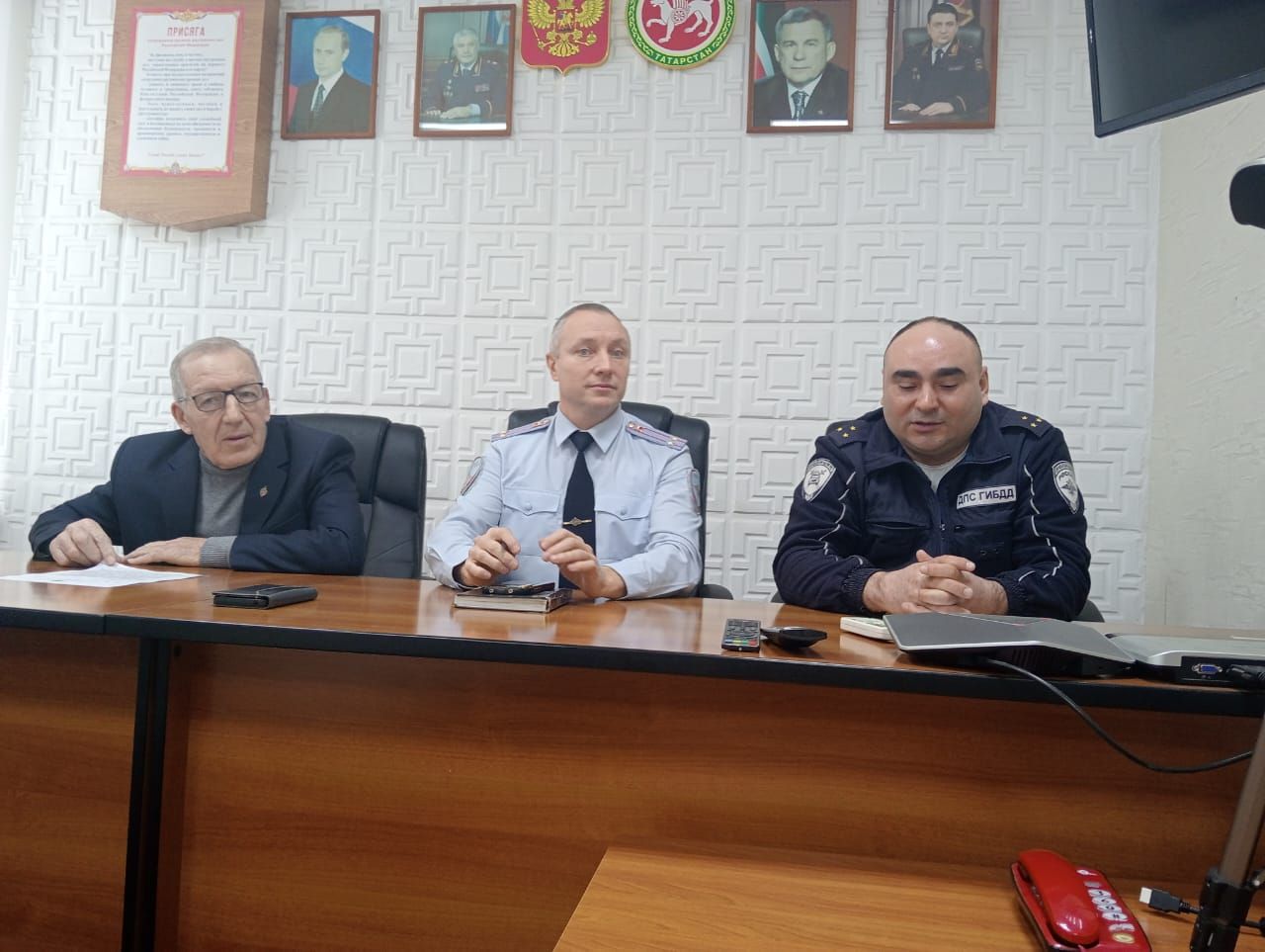 Учащиеся Стародрожжановской СОШ №1 побывали в гостях у полицейских