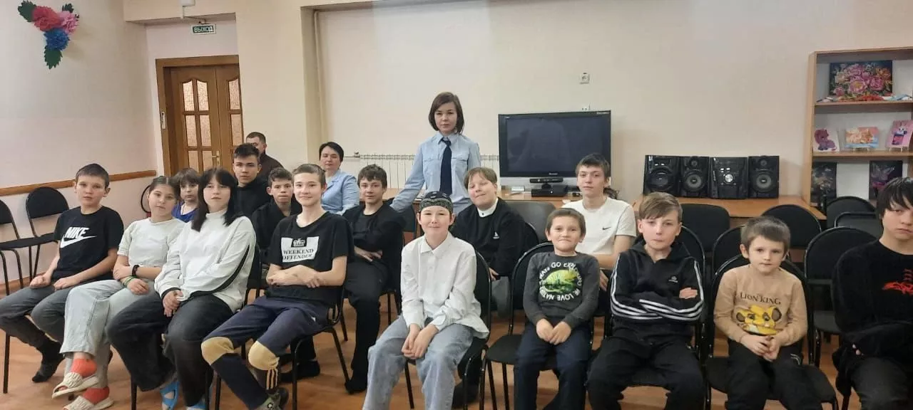 Инспектор по профилактике правонарушений среди несовершеннолетних провела встречу с воспитанниками приюта «Теплый дом»