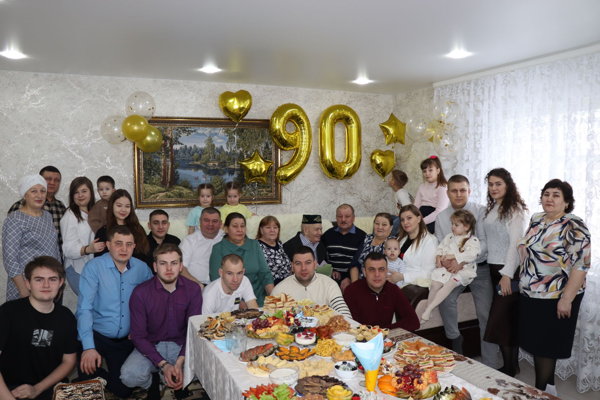 Иске Чокалы авылында яшәүче Рифкать Шәрәпов  90 яшьлек юбилеен бәйрәм итте