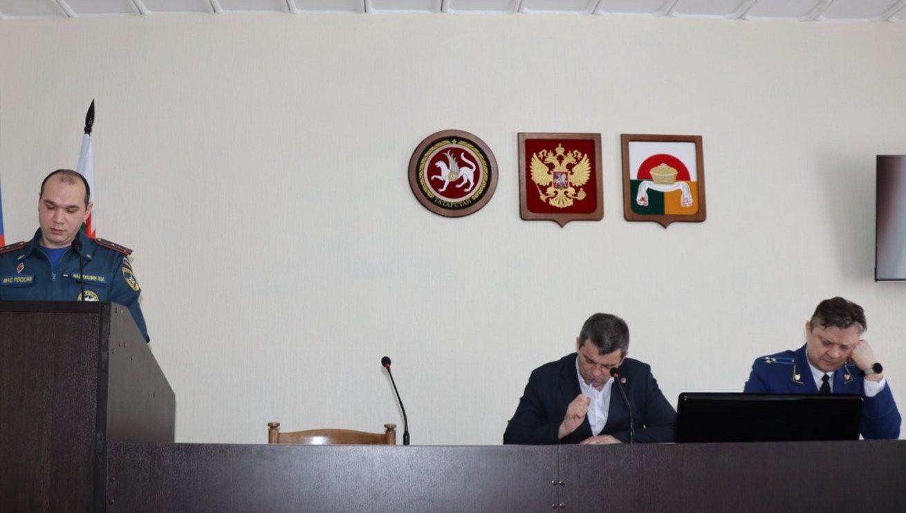 В Дрожжановском районе РТ состоялось заседание КЧС в связи с гибелью человека на пожаре
