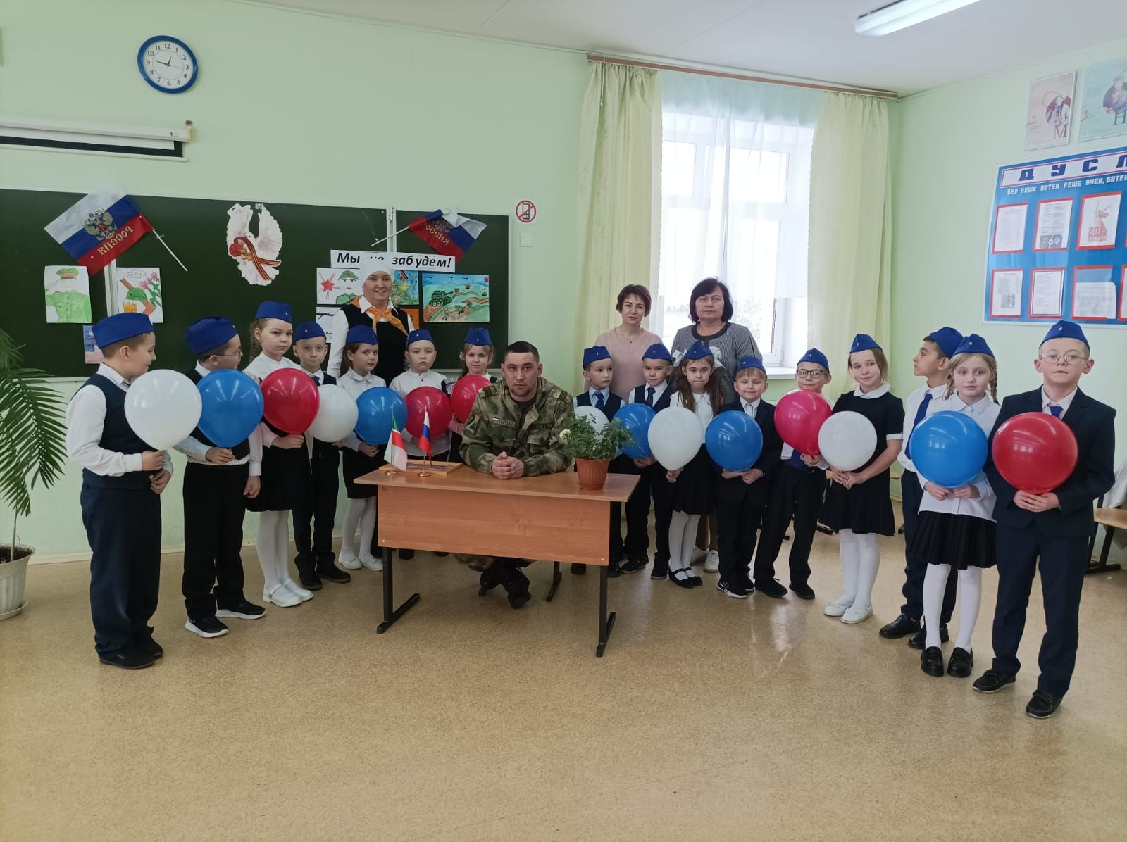 В Стародрожжановской СОШ №1 была организована встреча с участником СВО