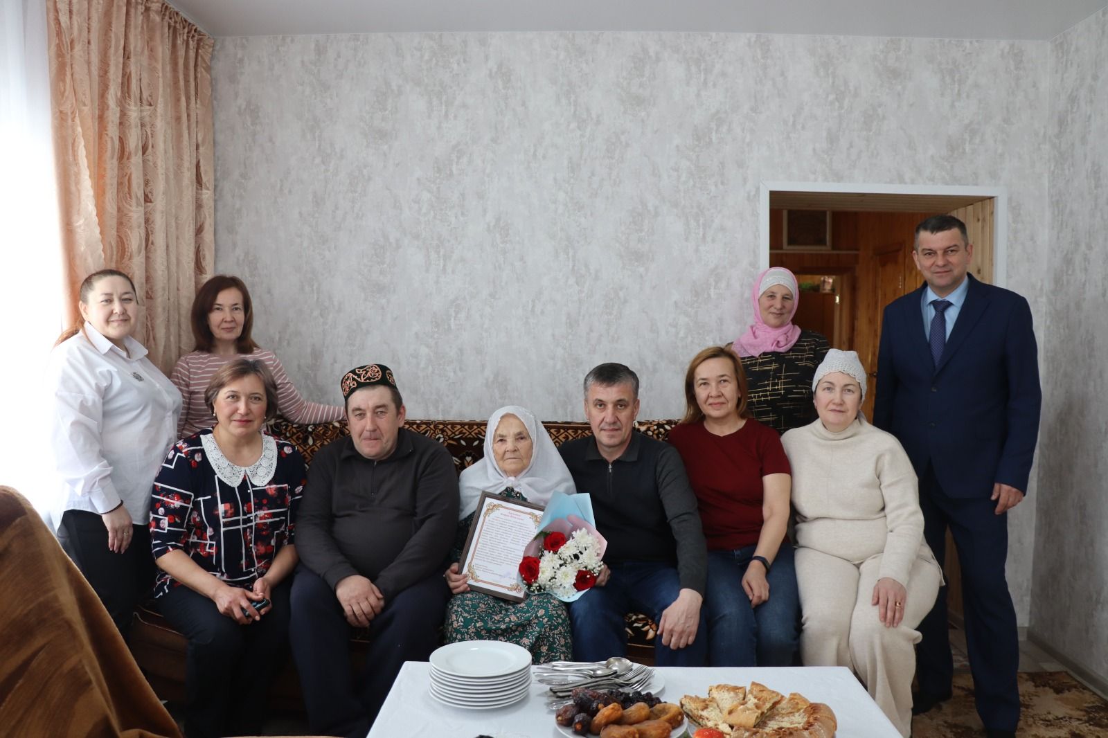 Жительница Дрожжановского района РТ Кадрия Алиакберова отметила 90-летний юбилей