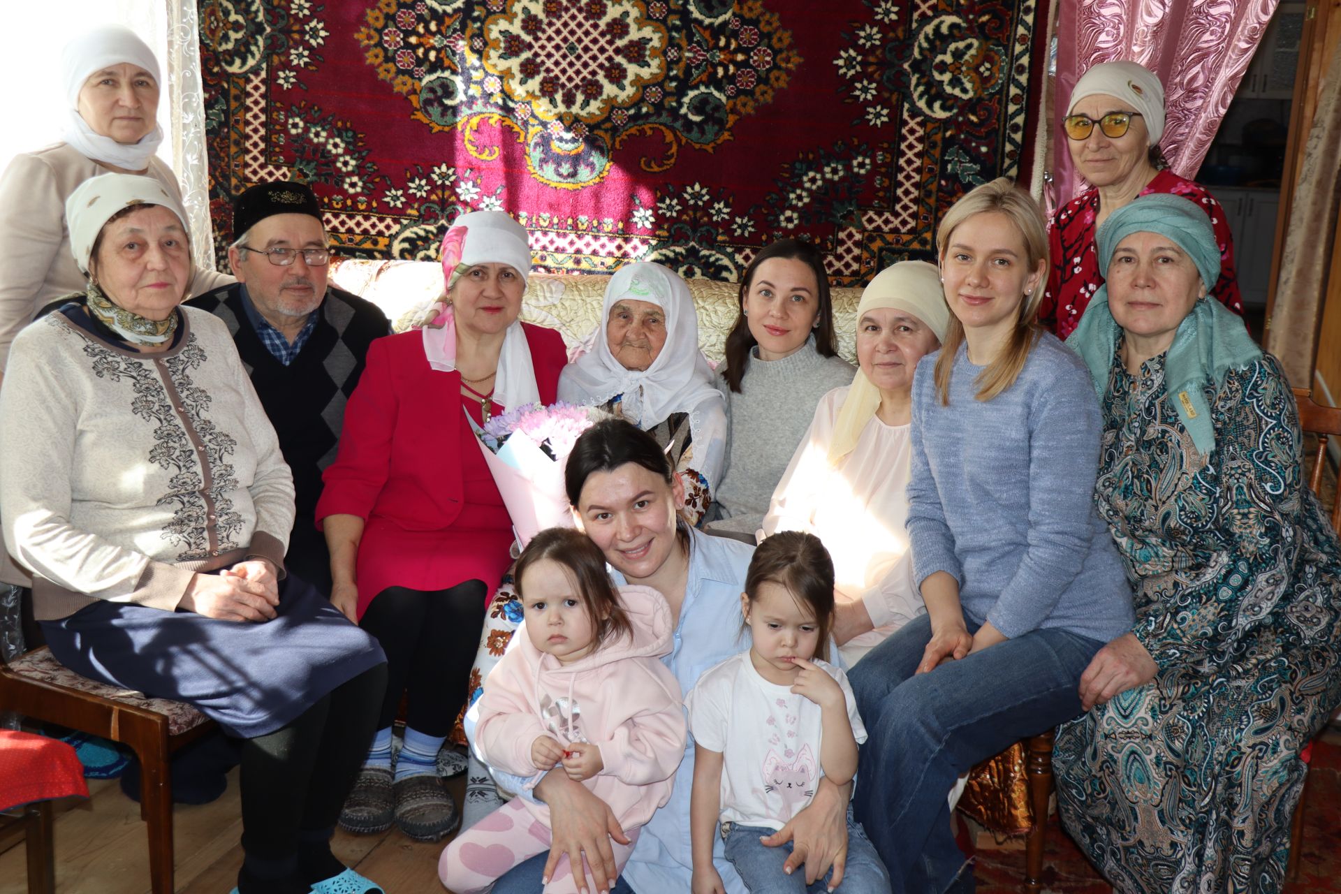 Иске Шәйморза авылыннан Әдия Абдулла кызы Сабирҗанова 95 яшьлек юбилеен билгеләде