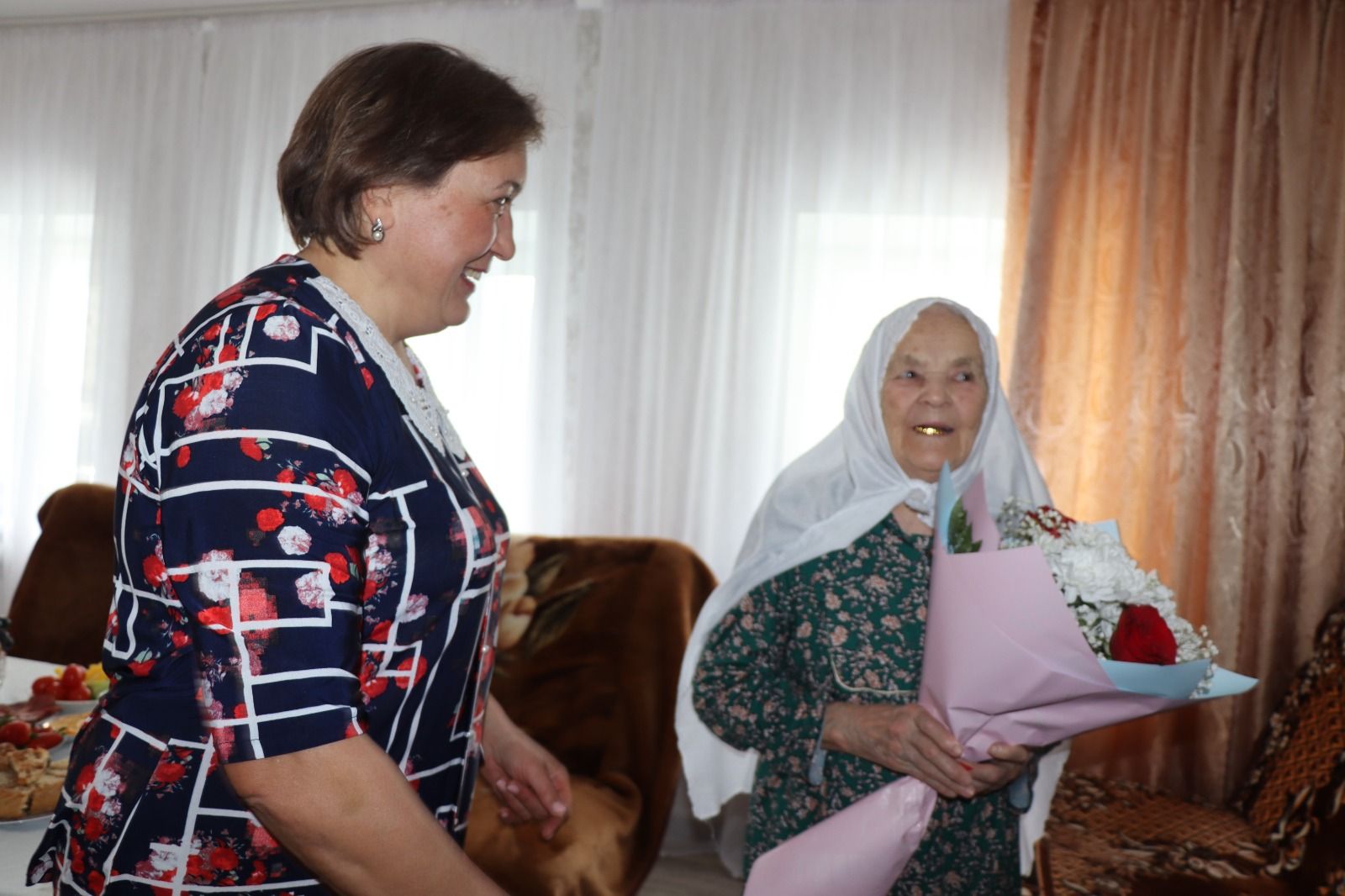 Жительница Дрожжановского района РТ Кадрия Алиакберова отметила 90-летний юбилей