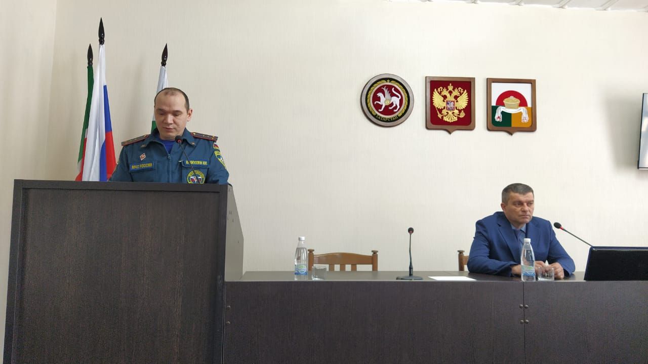 Предупреждение пожаров – главная задача: в Дрожжановском районе обсудили меры безопасности