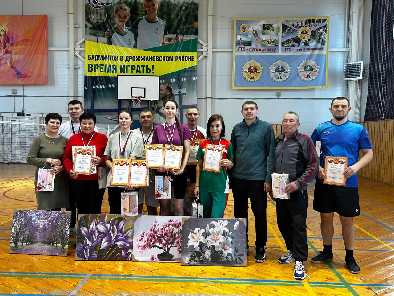 В Дрожжановском районе прошли соревнования по бадминтону в честь Международного женского дня