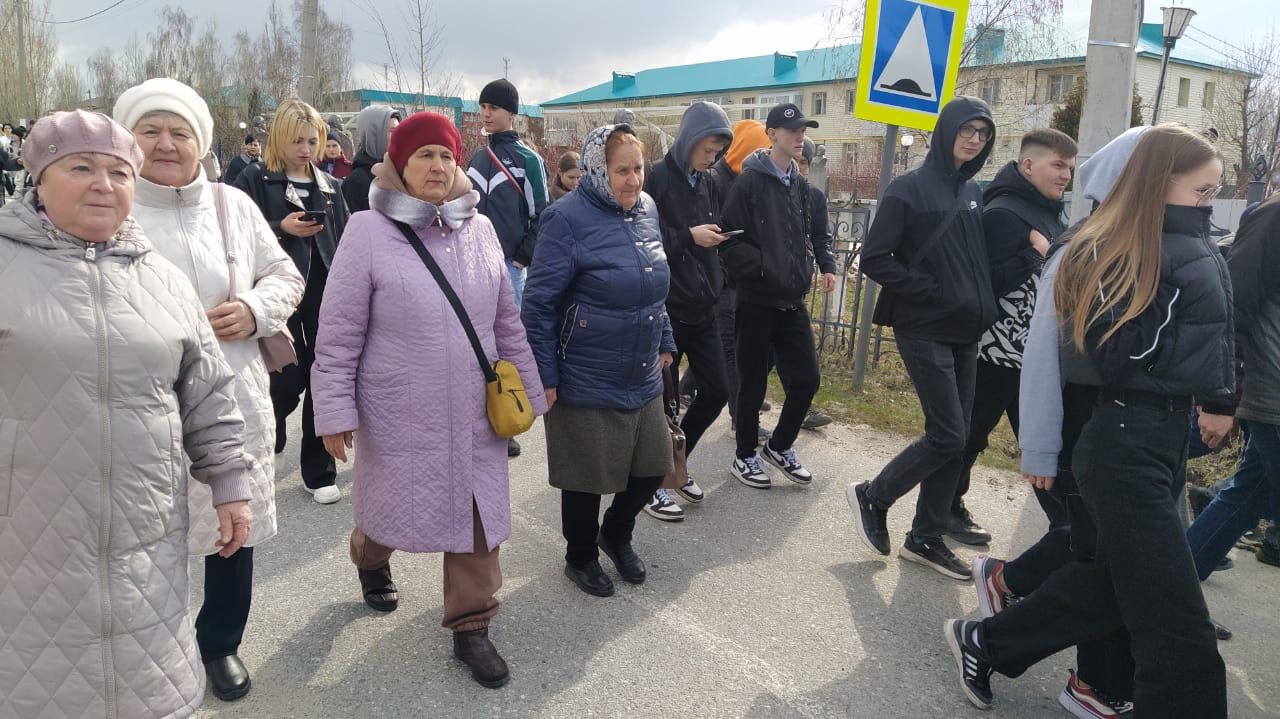 Шагаем вместе: дрожжановцы поддержали всероссийскую акцию «10 000 шагов к жизни»