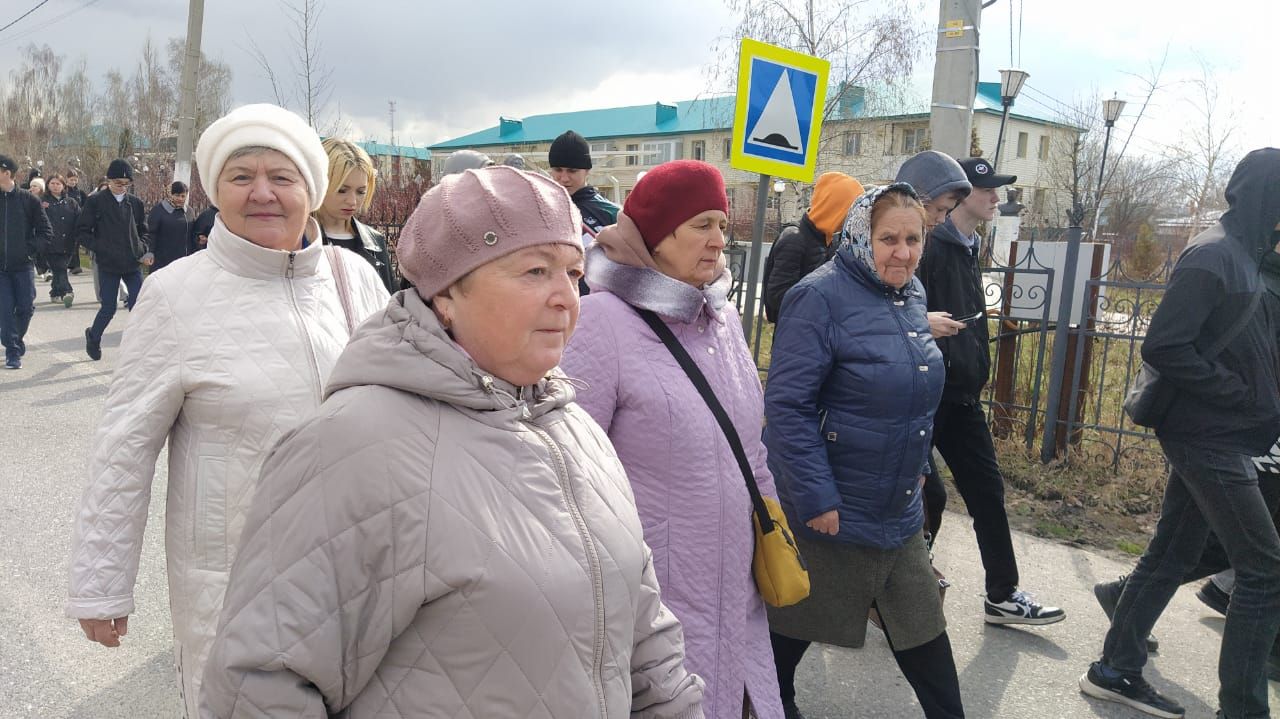 Шагаем вместе: дрожжановцы поддержали всероссийскую акцию «10 000 шагов к жизни»