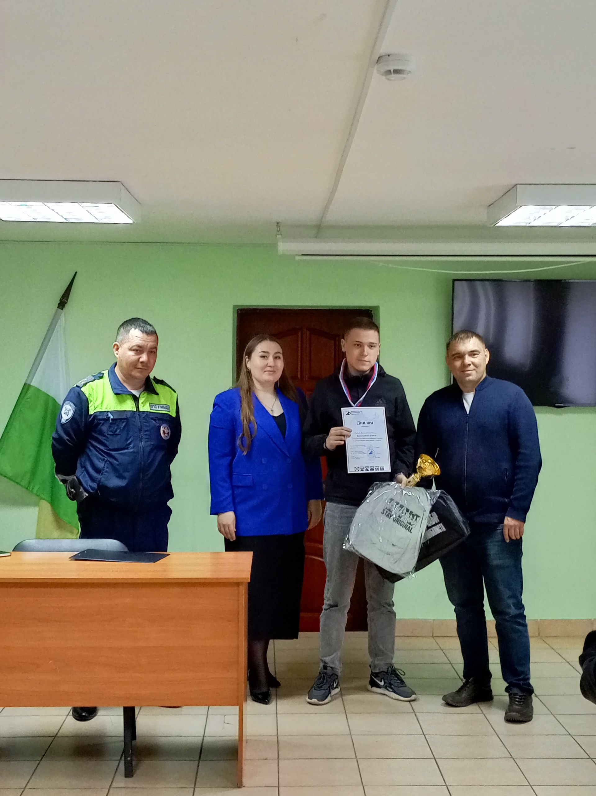 В Дрожжановском техникуме прошел конкурс по автомногоборью среди студентов