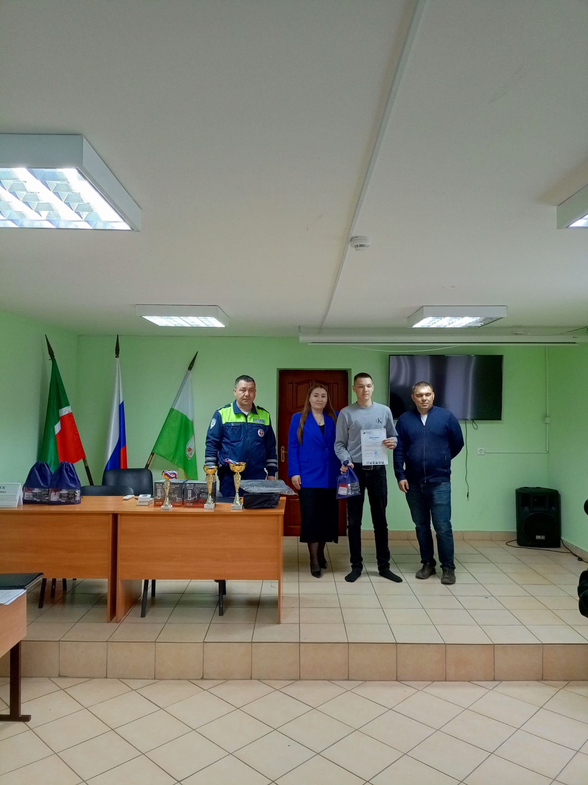 В Дрожжановском техникуме прошел конкурс по автомногоборью среди студентов