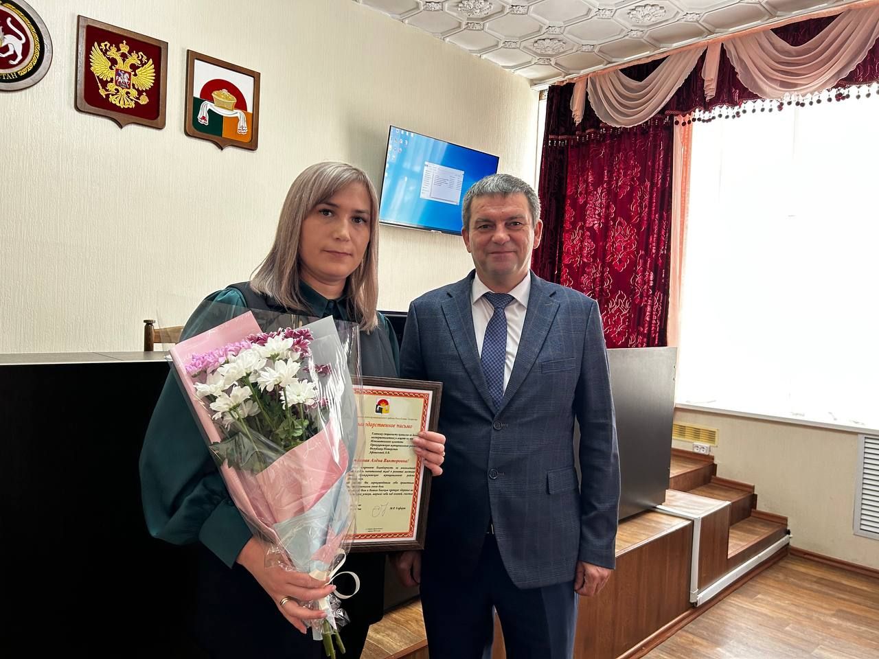 Ко Дню местного самоуправления в Дрожжановском районе РТ вручили награды