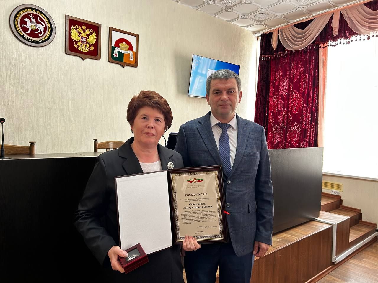 Ко Дню местного самоуправления в Дрожжановском районе РТ вручили награды