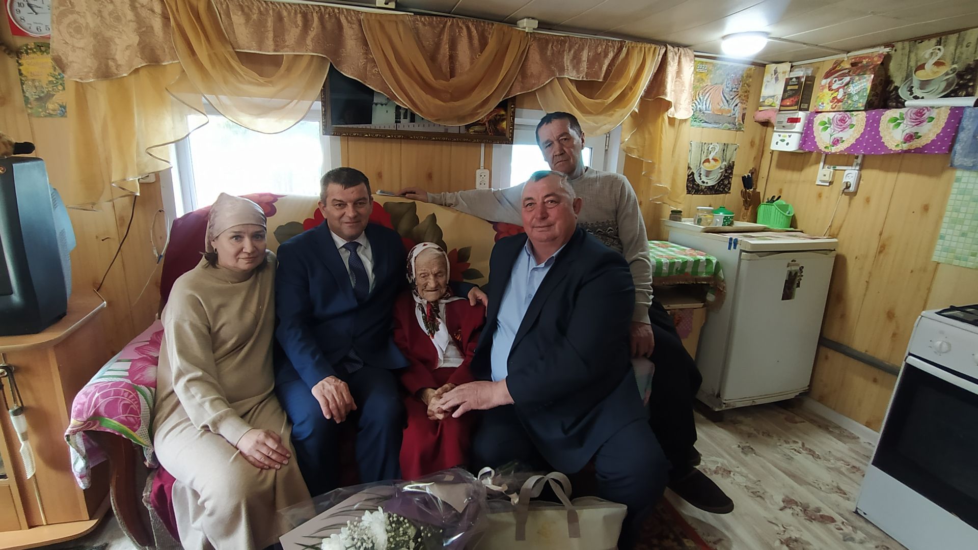 Юбилей долгожительницы: в Дрожжановском районе РТ Зайнаббану Санатуллину поздравили с 95-летием