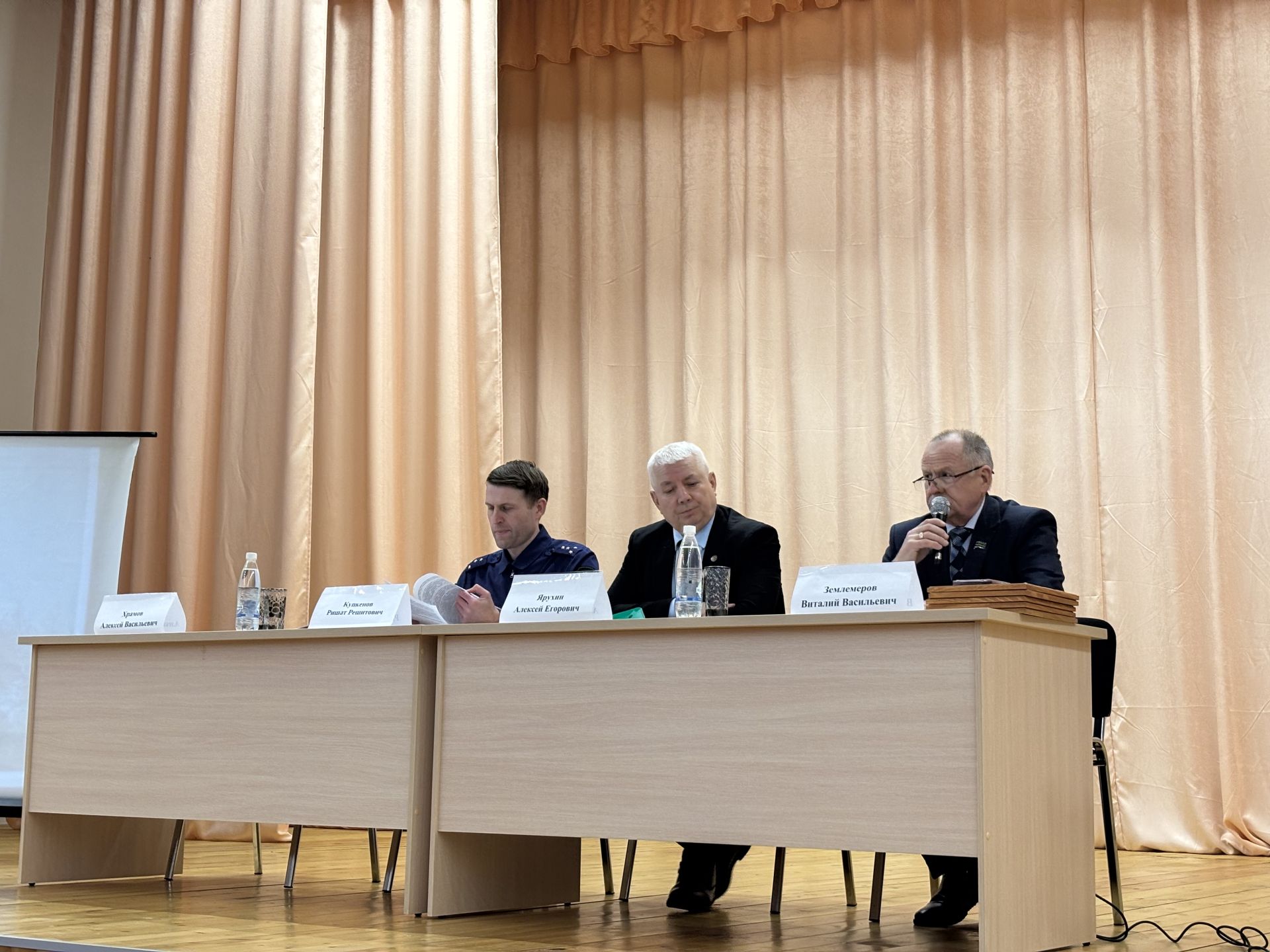 В Дрожжановском районе  начался цикл отчетных собраний граждан