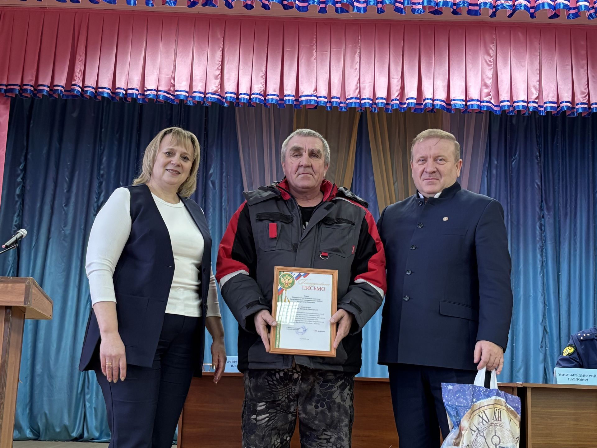 Глава Дрожжановского района провел встречи с жителями Большеаксинского и Городищенского поселений