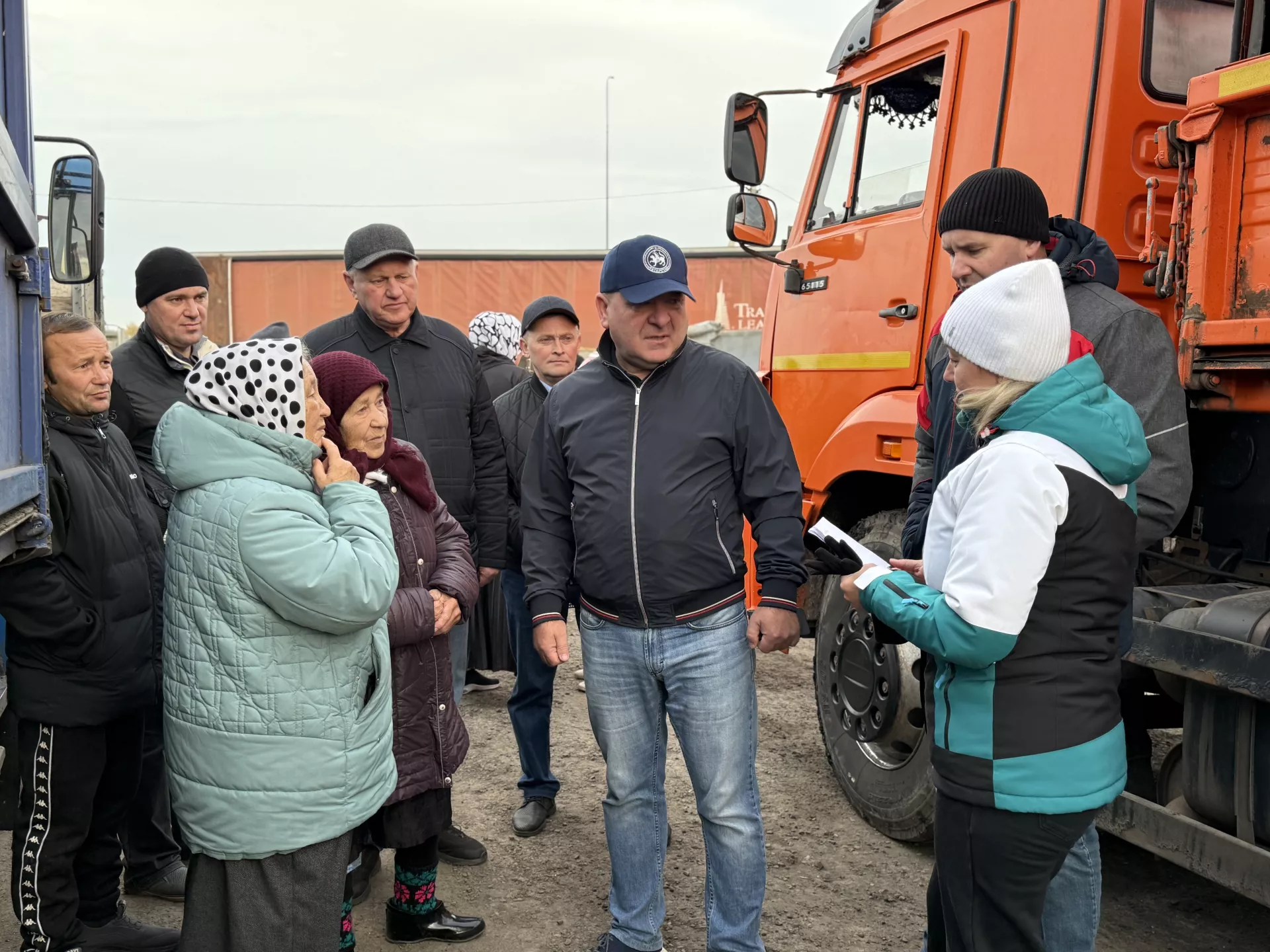 В Дрожжановском районе прошла ярмарка ко Дню пожилого человека