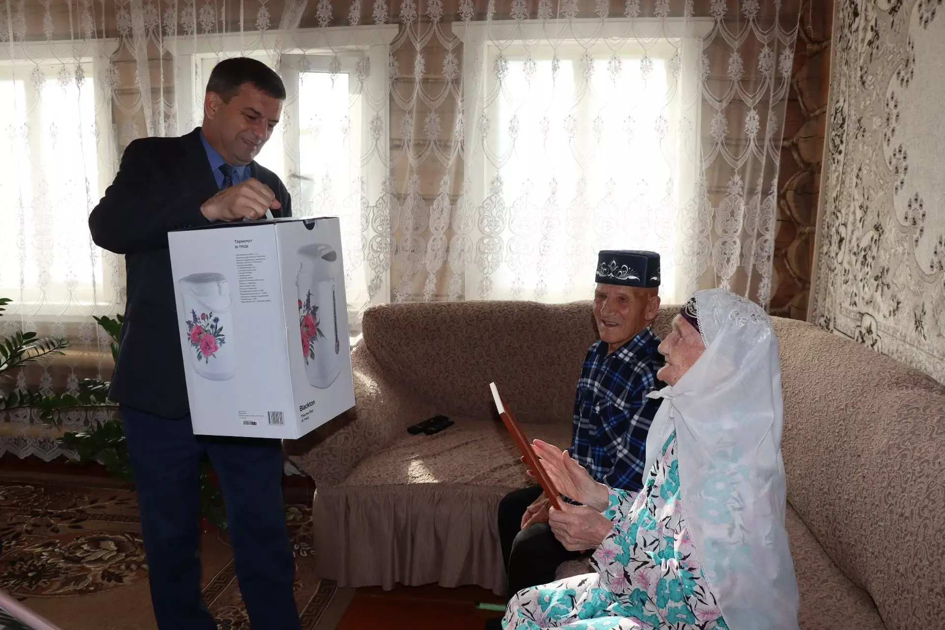 90-летний юбилей отметила труженица тыла из Малой Цильны Каусария Фахрутдинова