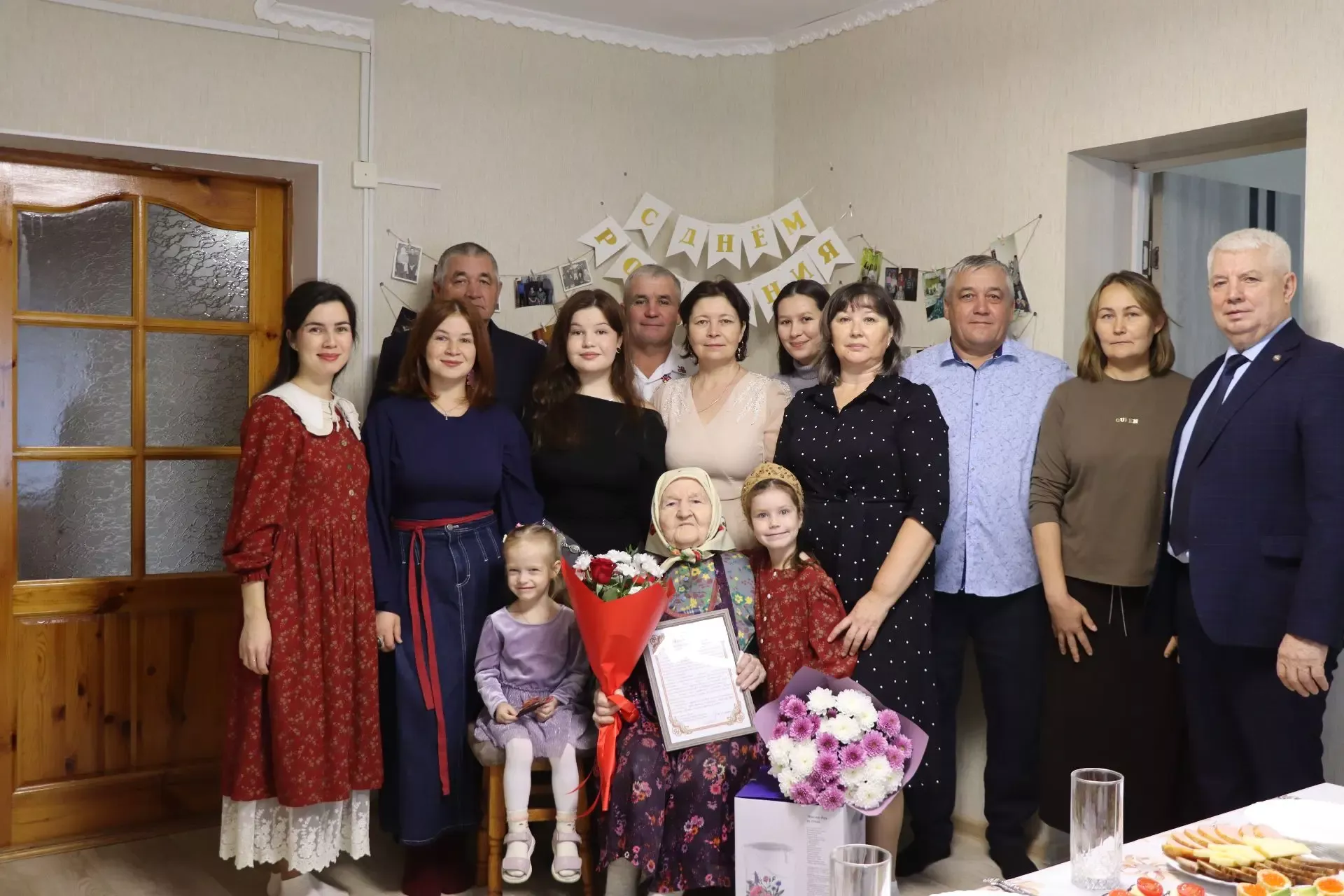 Жительница села Старые Убеи Дрожжановского района РТ отметила 90-летний юбилей