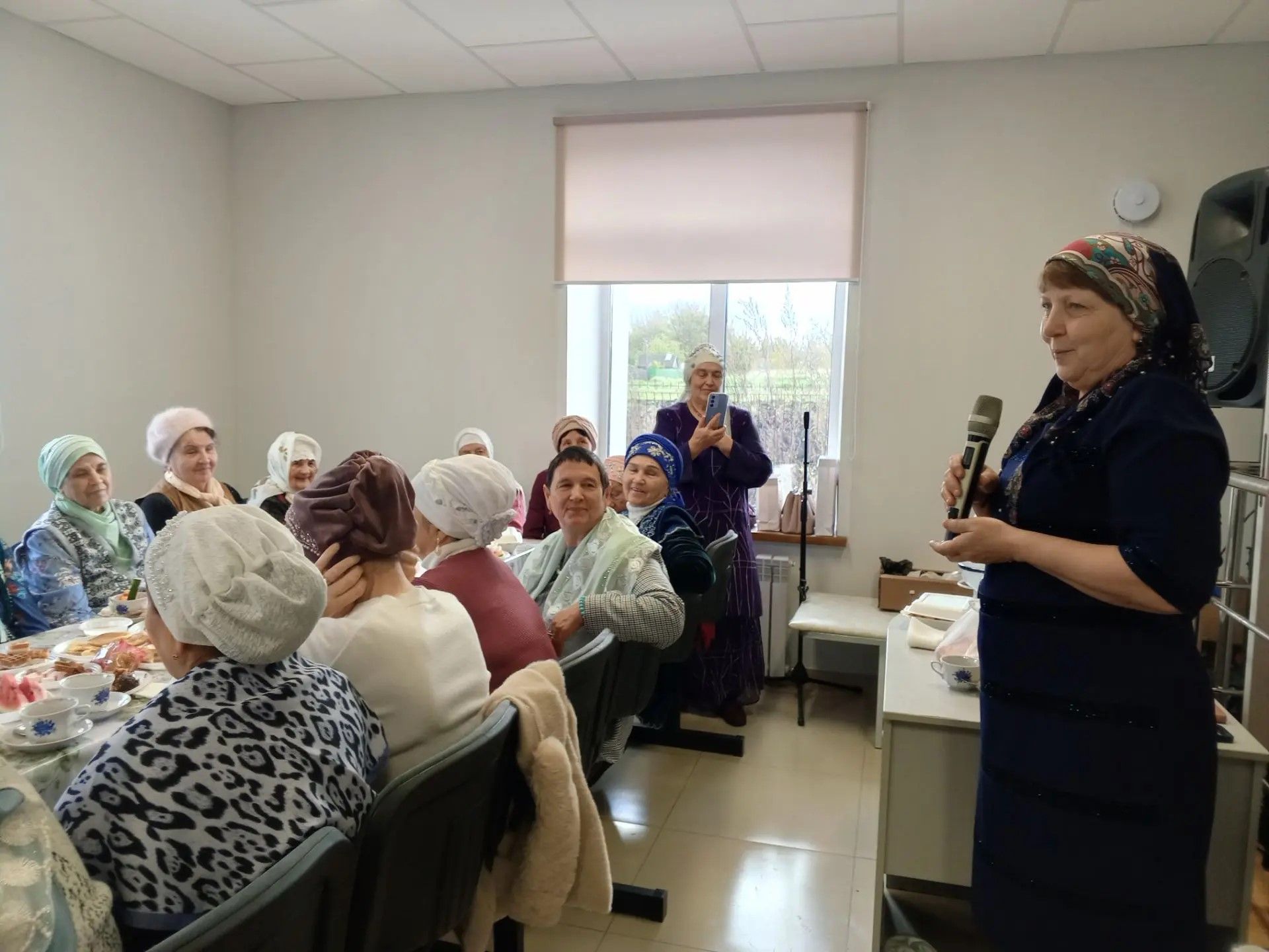 В молодёжном центре «Патриот» Дрожжановского района прошёл праздник ко Дню пожилых людей