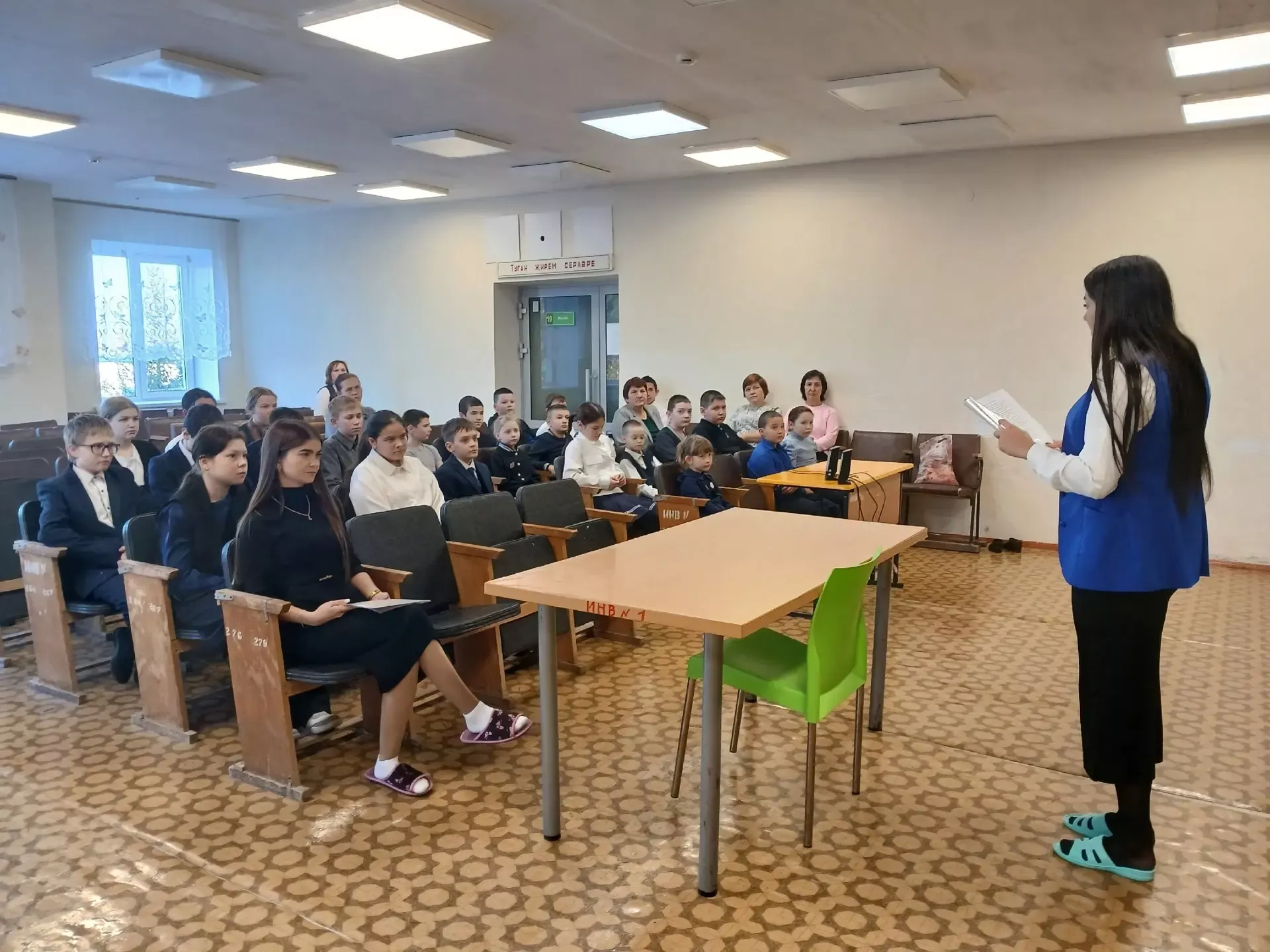 Дорожная безопасность в каникулы: специалисты провели важную беседу с учащимися