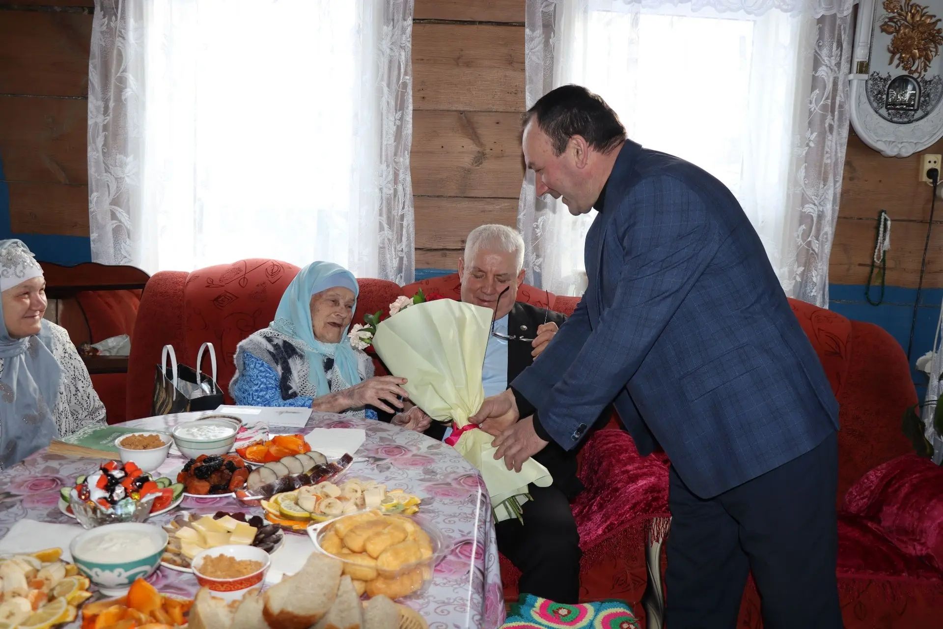 Жительница Дрожжановского района РТ отметила 94-летний день рождения