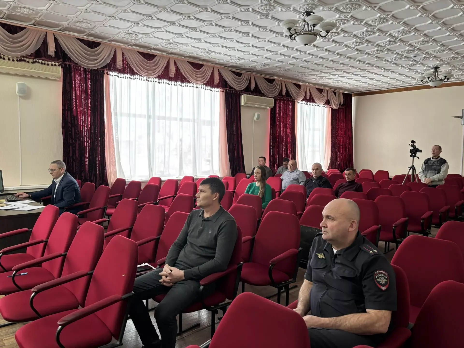 Расширенное заседание комиссии по БДД Дрожжановского района: рассмотрены итоги работы за 2025 год