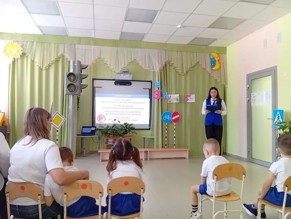 В детском саду «Ивушка» Дрожжановского района прошёл урок безопасности дорожного движения
