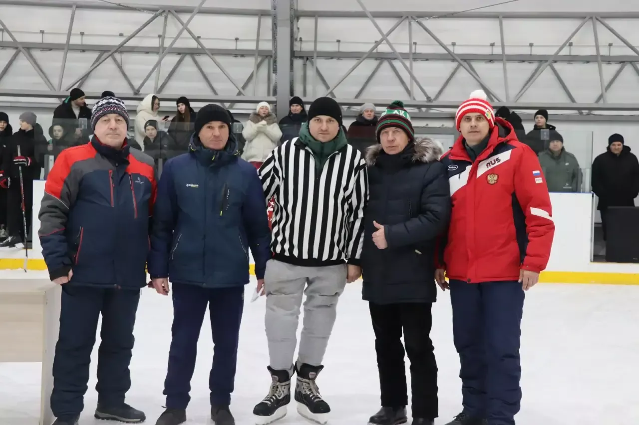 В Дрожжаном прошел турнир по хоккею на Кубок Фаниса Загреева «Мемориал Загреева»
