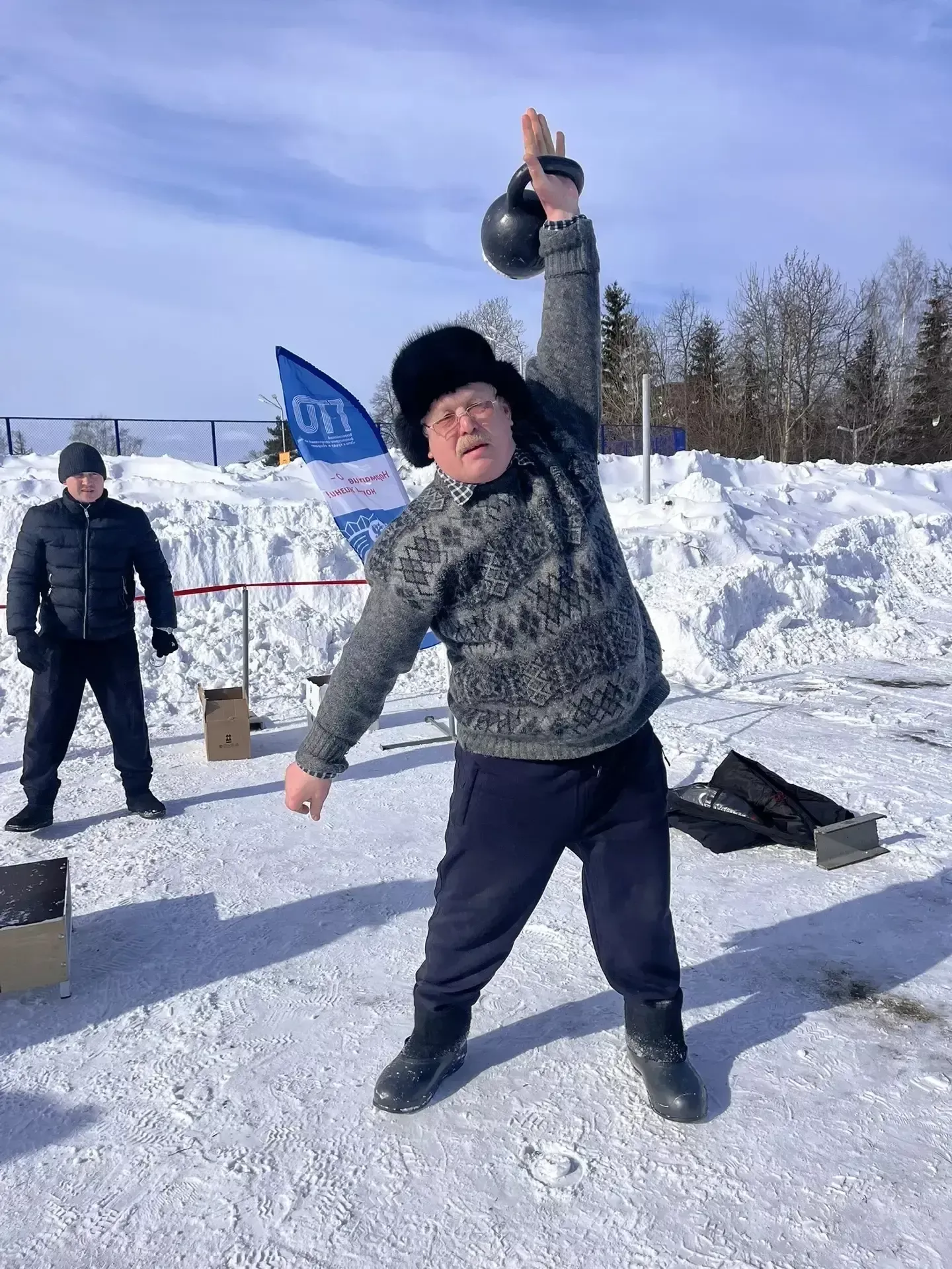 В Дрожжаном во время праздника проводы зимы работала мобильная площадка комплекса ГТО
