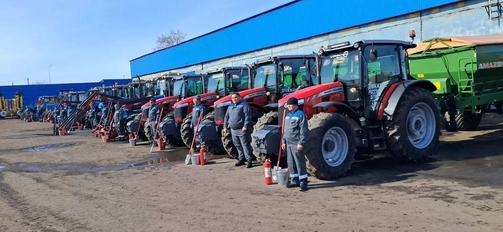 В ООО «Дрожжаное Рассвет Агро» проведен технический осмотр тракторов и прицепов к ним