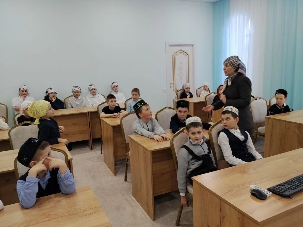 В Дрожжановском районе стартовал республиканский проект «Без туган телне өйрәнәбез!»