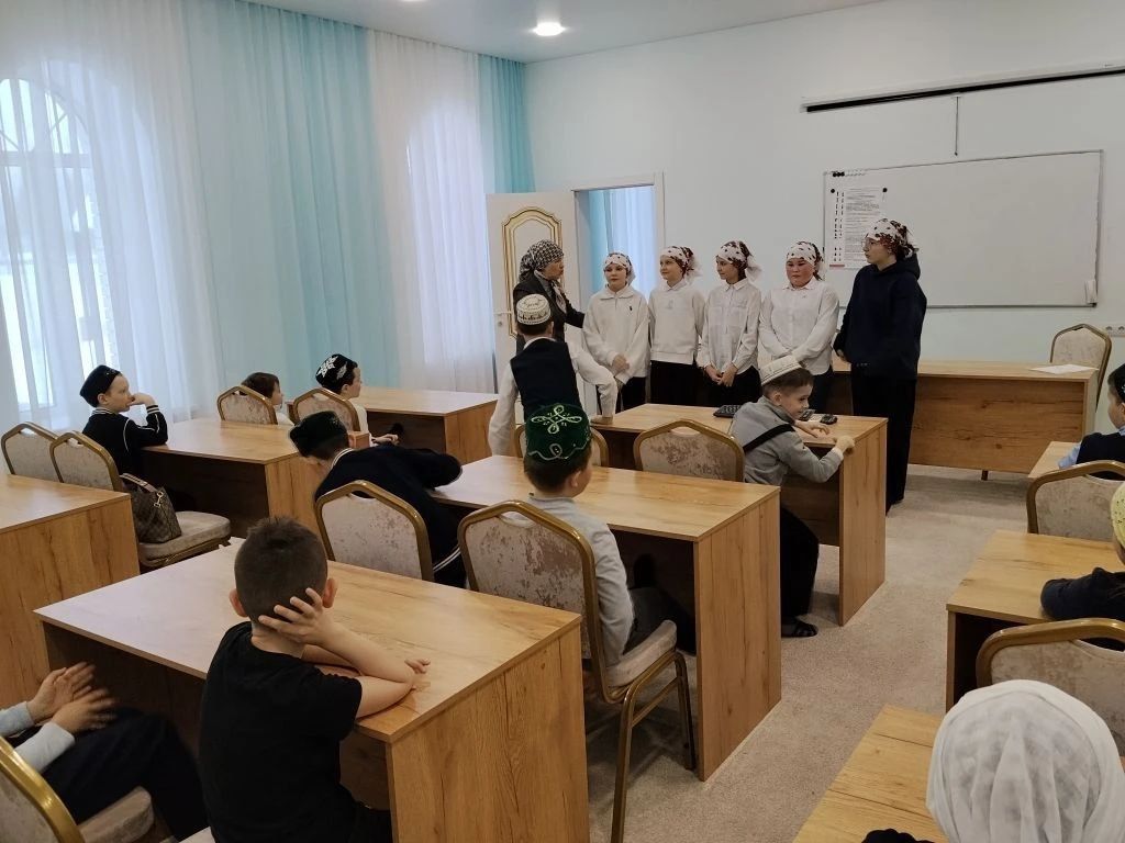 В Дрожжановском районе стартовал республиканский проект «Без туган телне өйрәнәбез!»
