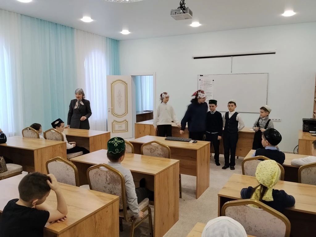 В Дрожжановском районе стартовал республиканский проект «Без туган телне өйрәнәбез!»