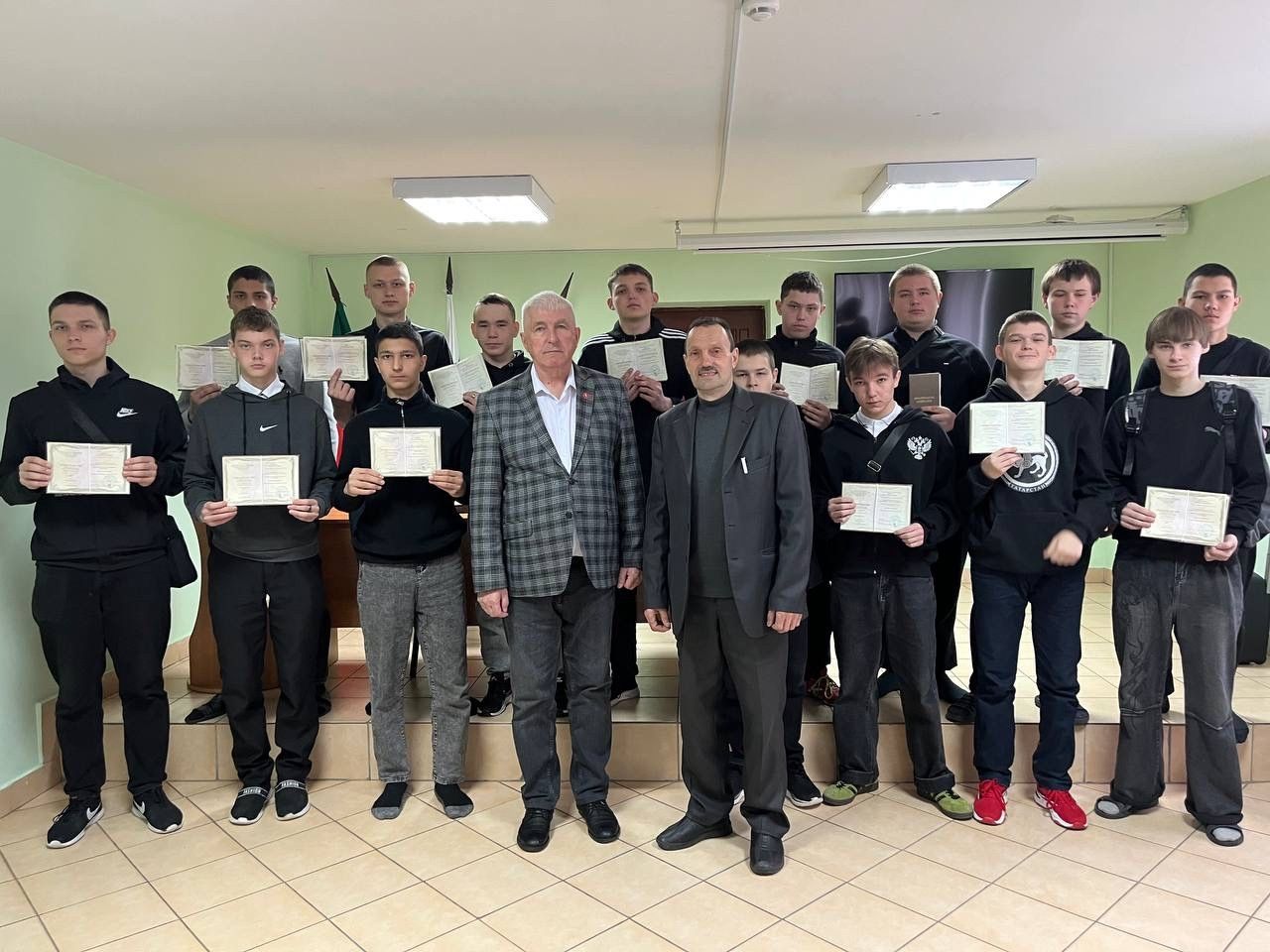 В техникуме Дрожжановского района вручили свидетельства электросварщикам 3 разряда
