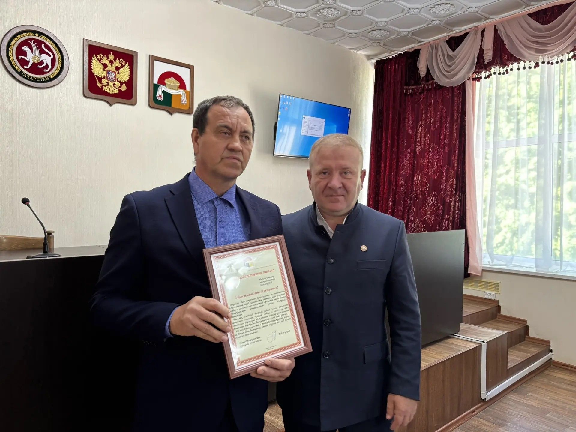 На деловом понедельнике в Дрожжановском районе наградили предпринимателей