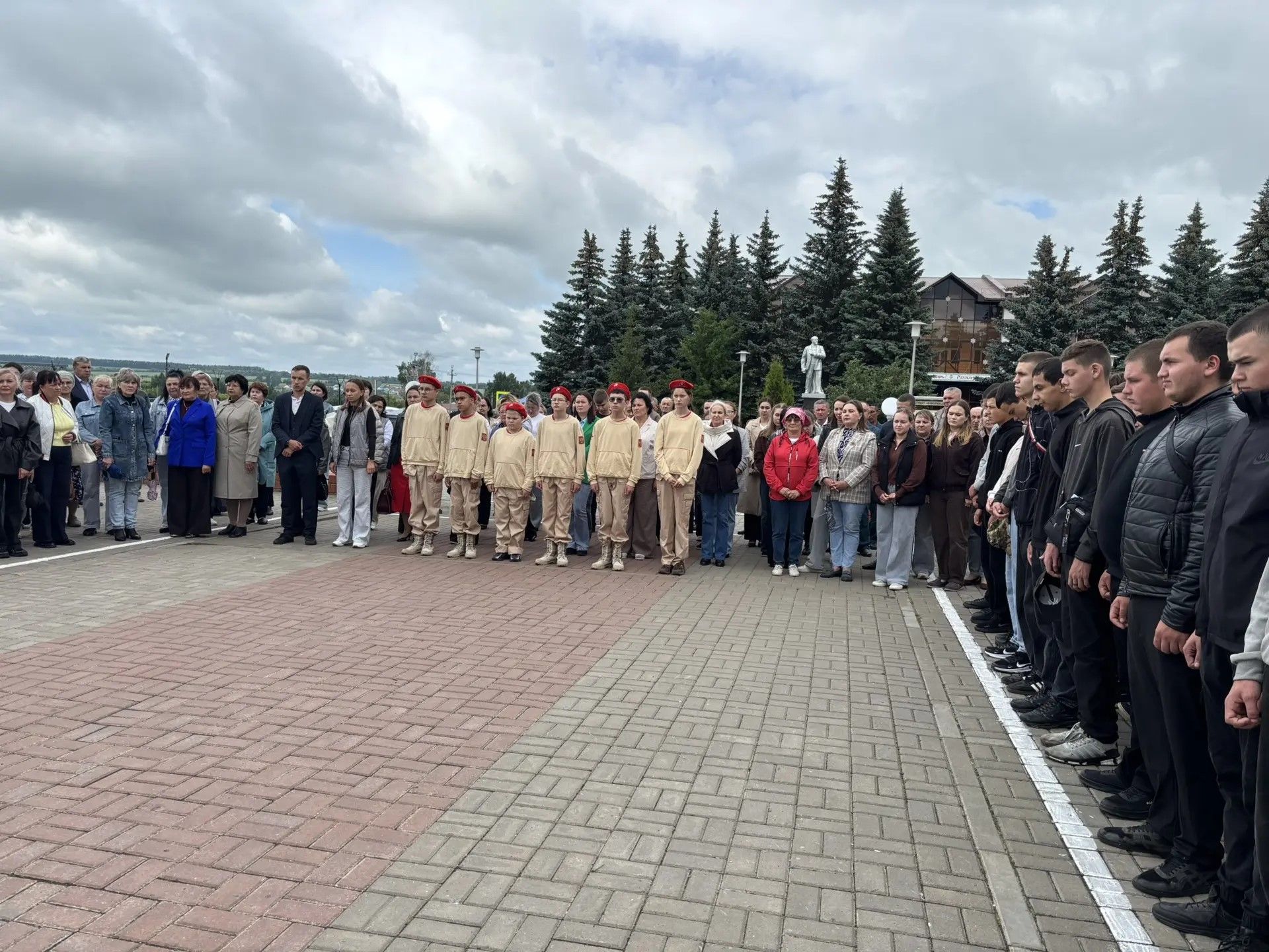 День памяти и скорби в Дрожжановском районе: подвиг бессмертен