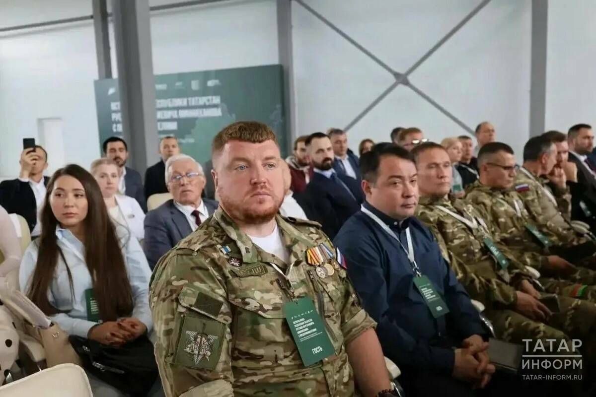 Ветеран СВО и финалист программы «Батырлар» Кирилл Дмитриев презентовал свой бизнес Рустаму Минниханову