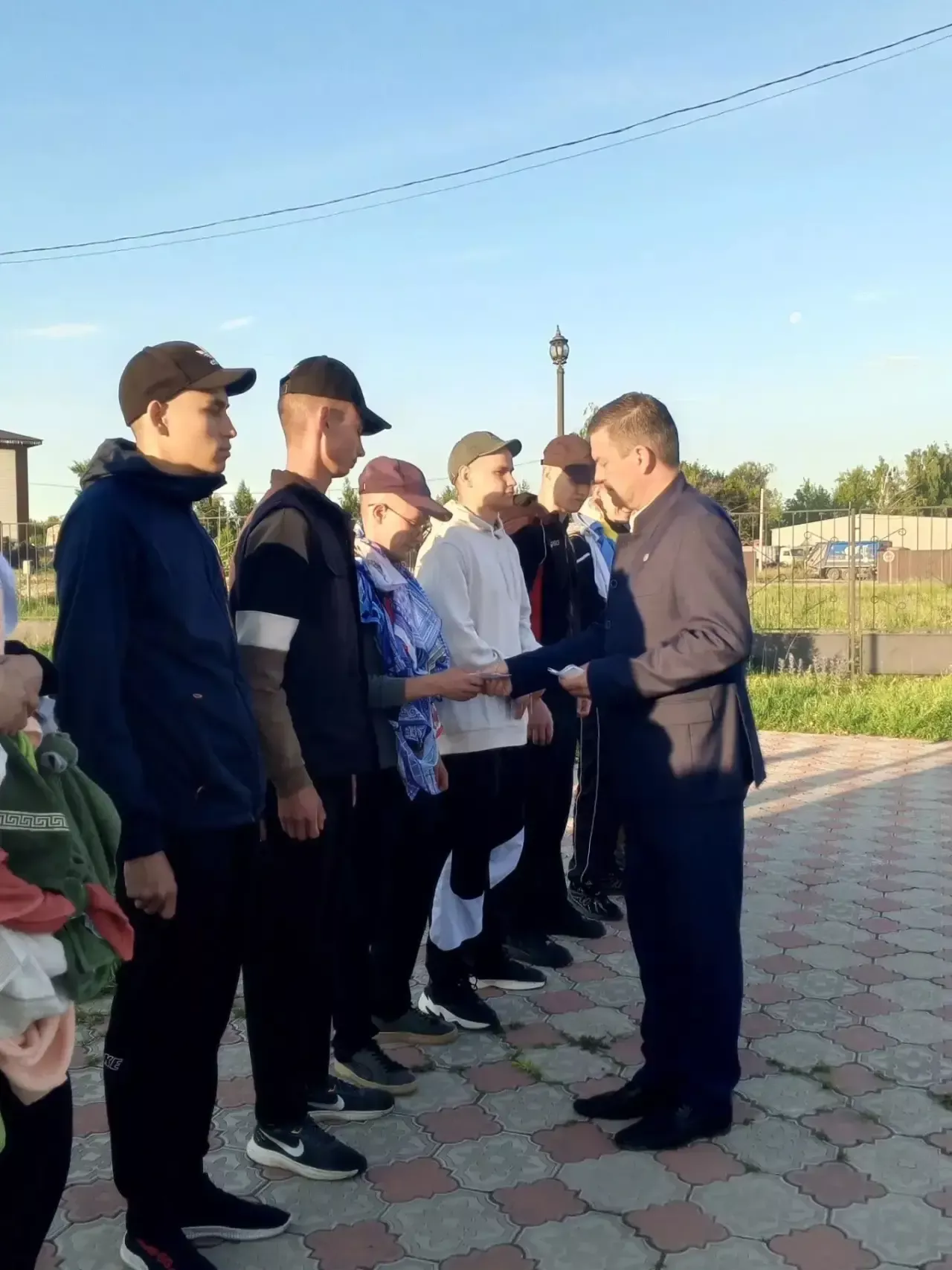 Дрожжановских ребят проводили на службу в армию