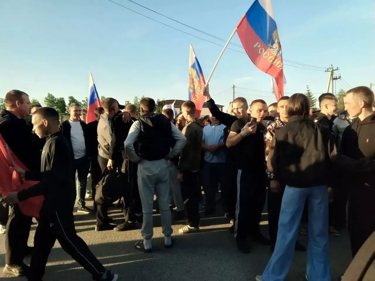 Дрожжановских ребят проводили на службу в армию