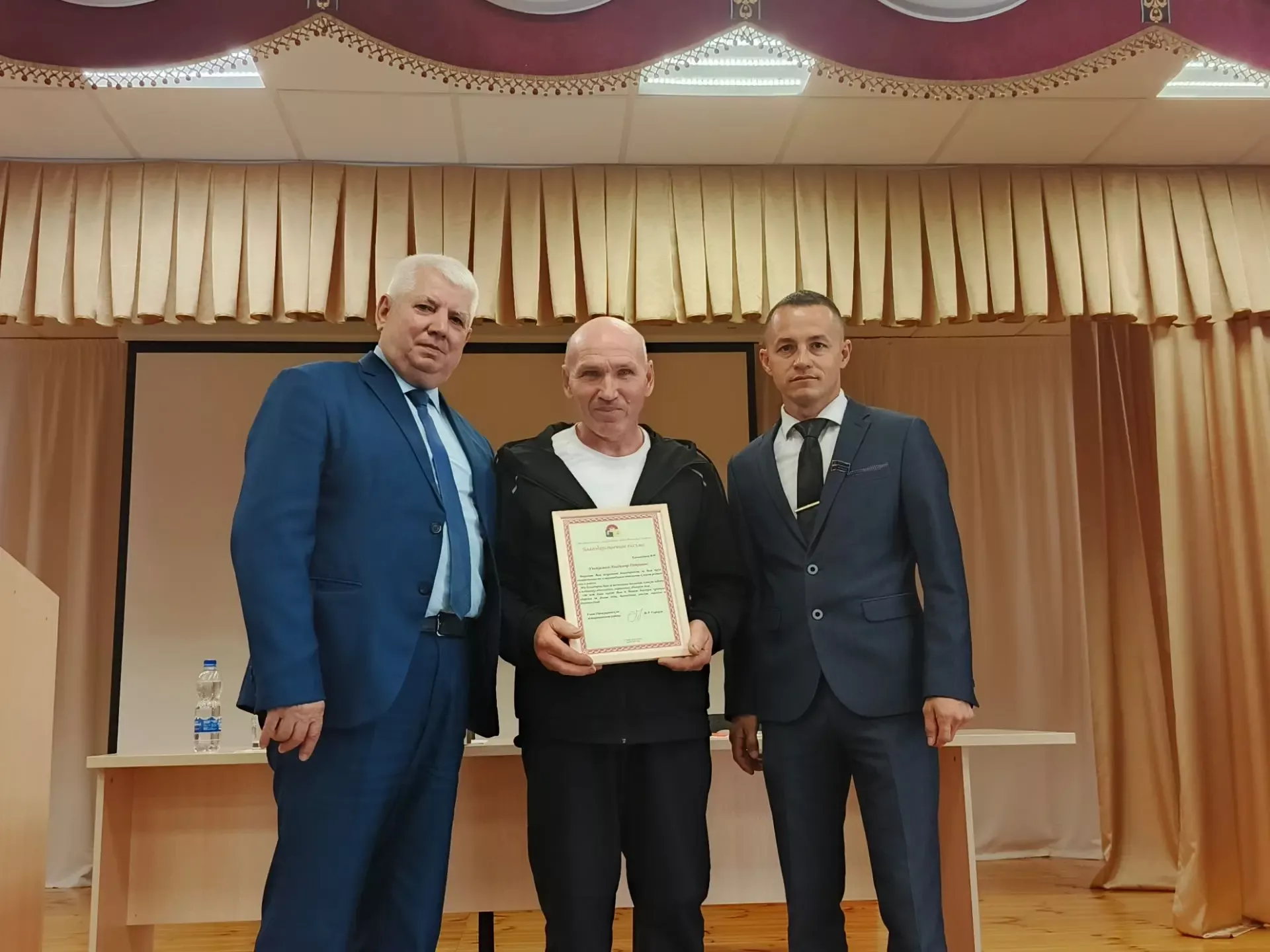 В Нижнечекурском поселении подвели итоги полугодия