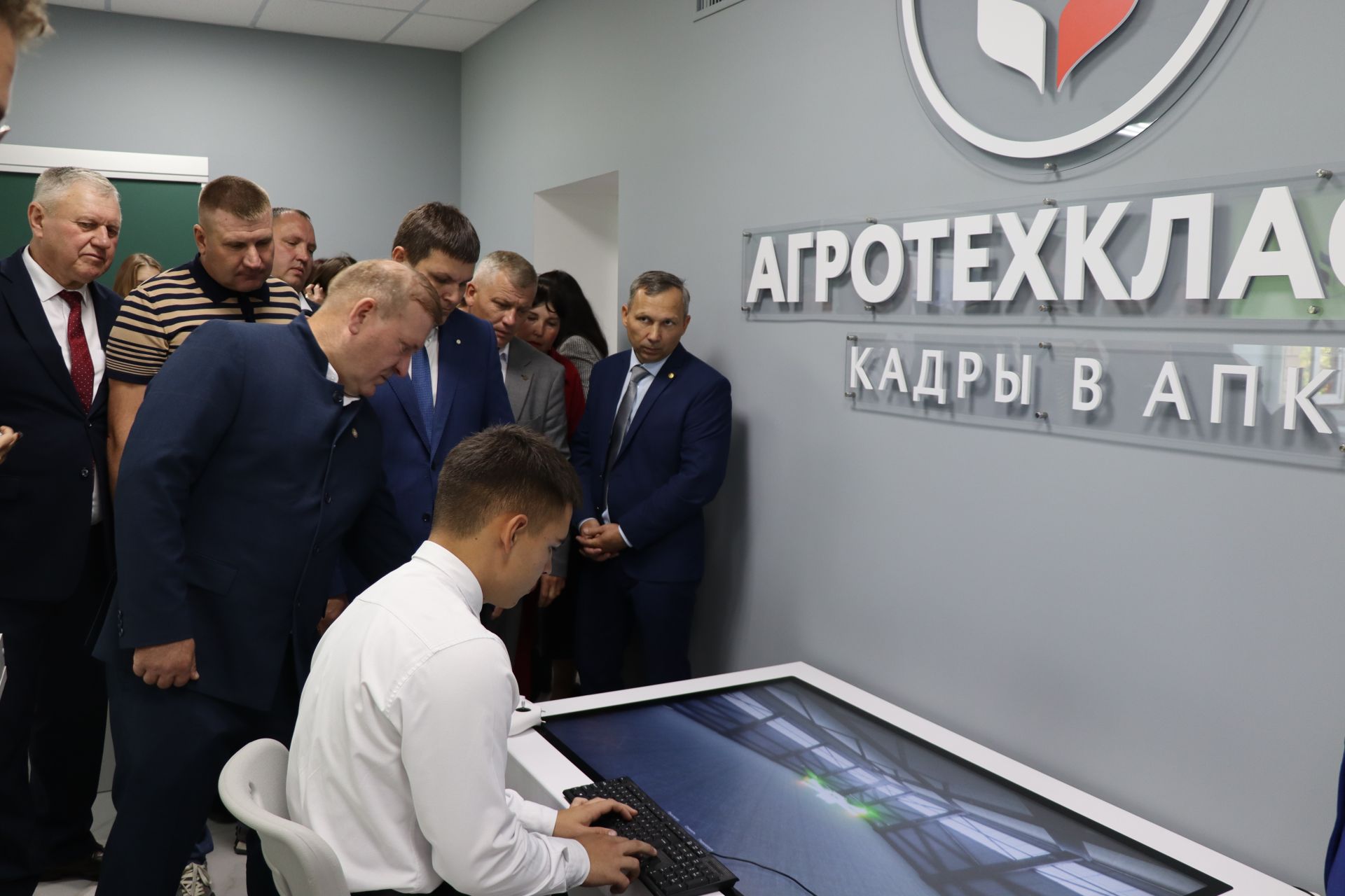 Первые агротехнологические классы открыли в Дрожжановском районе