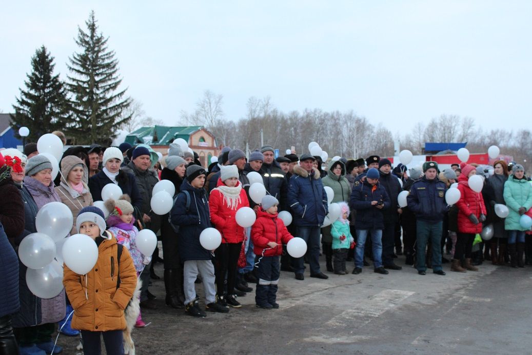 Акция в память о погибших в Кемерово