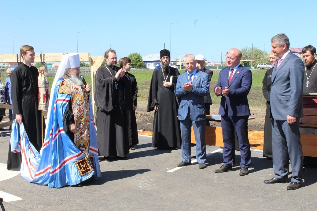 Торжественное освящение  часовни в селе Алёшкин Саплык
