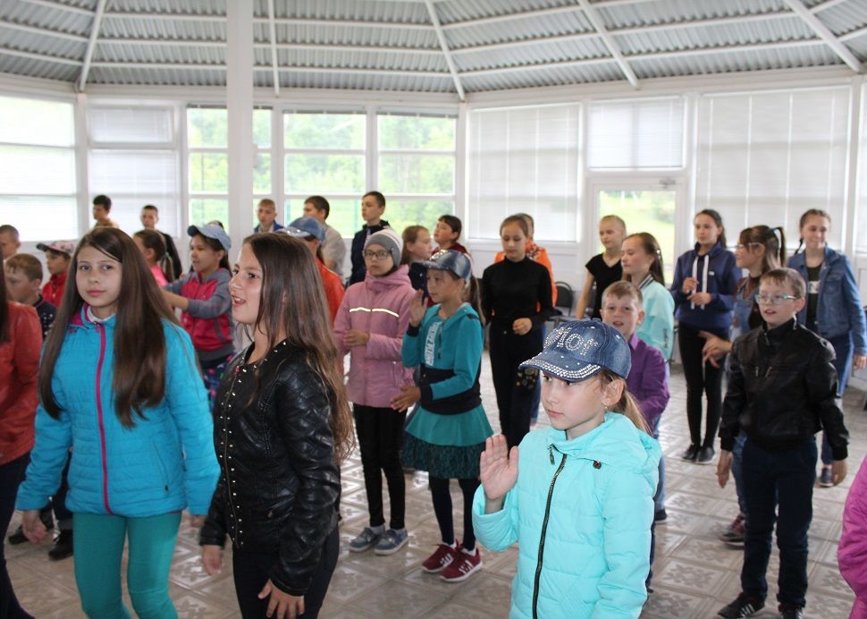 Открытие I-й летней смены в лагере «Чайка» в Дрожжаном 2018