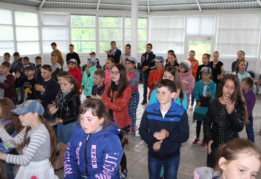 Открытие I-й летней смены в лагере «Чайка» в Дрожжаном 2018